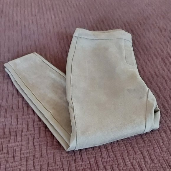 CHICO'S FAUX SUEDE FRONT PONTE LEGGINGS.COLOR: EARTHEN TAUPE SIZE 1R (8-10). NWT - Picture 9 of 11